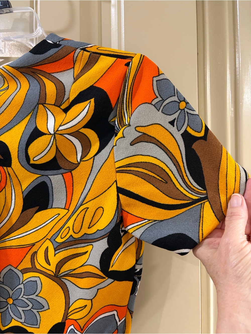 Vintage Dress by ILGWU. - Picture 15 of 16